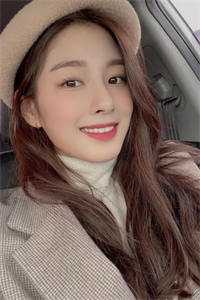 顾砚洲顾哥写的小说被男友卖掉后，我成亿万富豪幕后金主全文阅读
