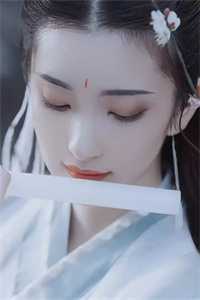 涵涵林涵的小说舍友要当小公主，指挥我给她当小婢女