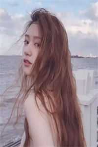 被顶流妻子泼酒喊太监后，我把龙套妹宠成影后无删减全文