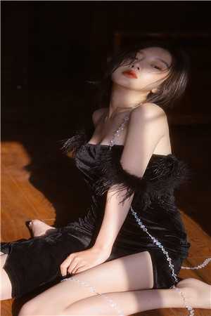 妻子为竹马出气给女儿灌酒，可她才吃头孢温以初佳佳